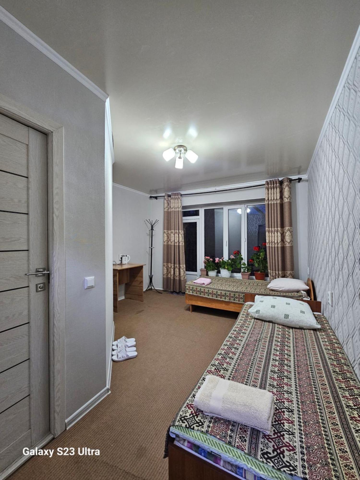 Guest House Mira Kochkor Εξωτερικό φωτογραφία